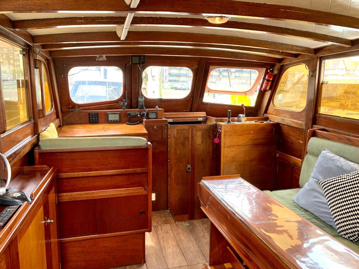 Port Deauville Yacht vintage Buitenkant foto